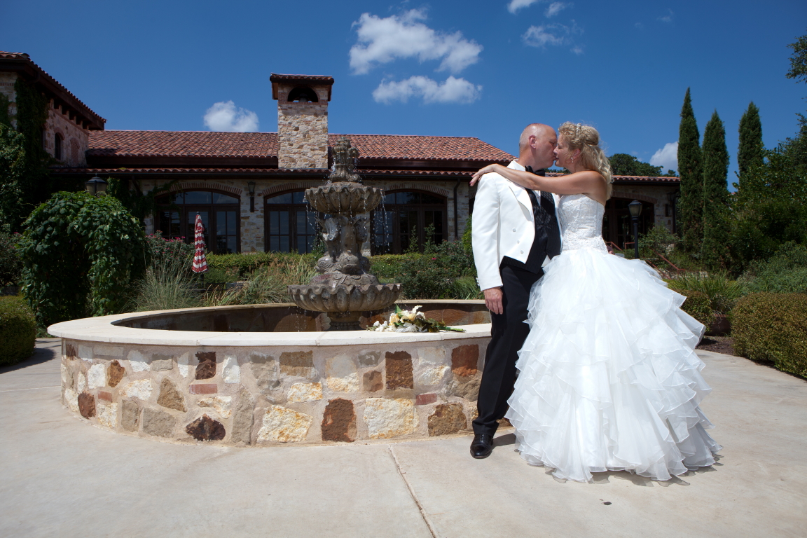 5-19-IMG_0147_1-houston-wedding-photographers-videographers.jpg